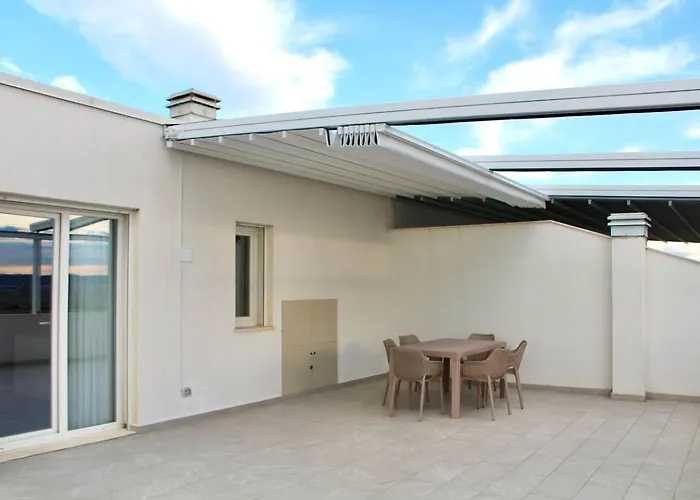 Skyline Veranda By Adriatic Living Apartament Golem (Tirana)