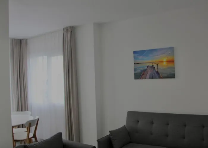 Skyline Veranda By Adriatic Living Apartament Golem (Tirana)